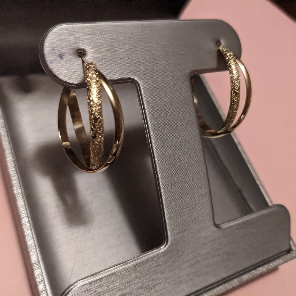 Gold plated hoops earrings